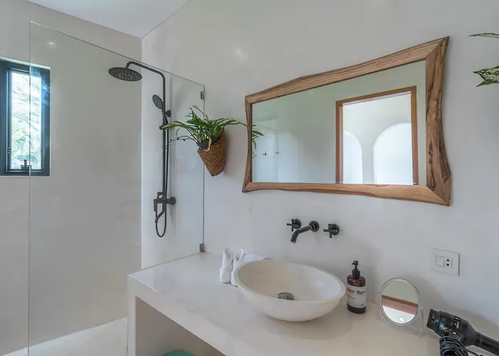 Dusa - Stunning 2-bedroom Mediterranean In Villa