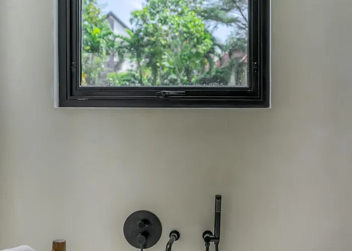 Dusa - Stunning 2-bedroom Mediterranean In Villa Canggu (Bali)
